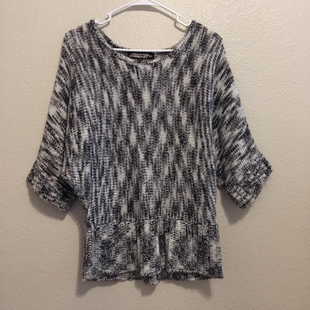 Absolutely Famous Grey Sweater sz XL (fits like L)